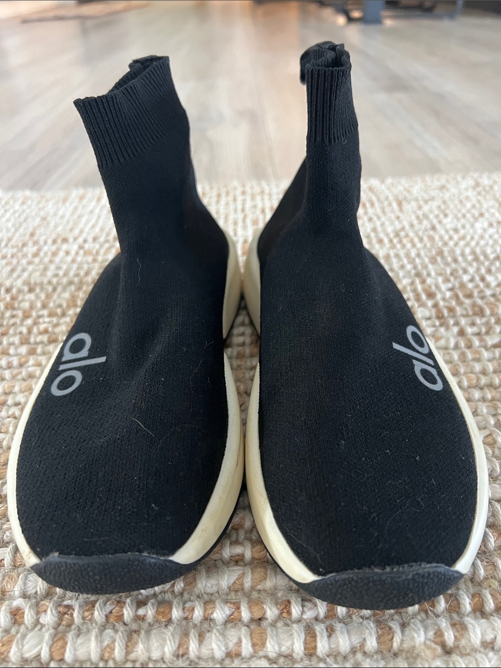 ALO Yoga Women Black Slip-On Sock Sneakers with Ivory Sole size 7
